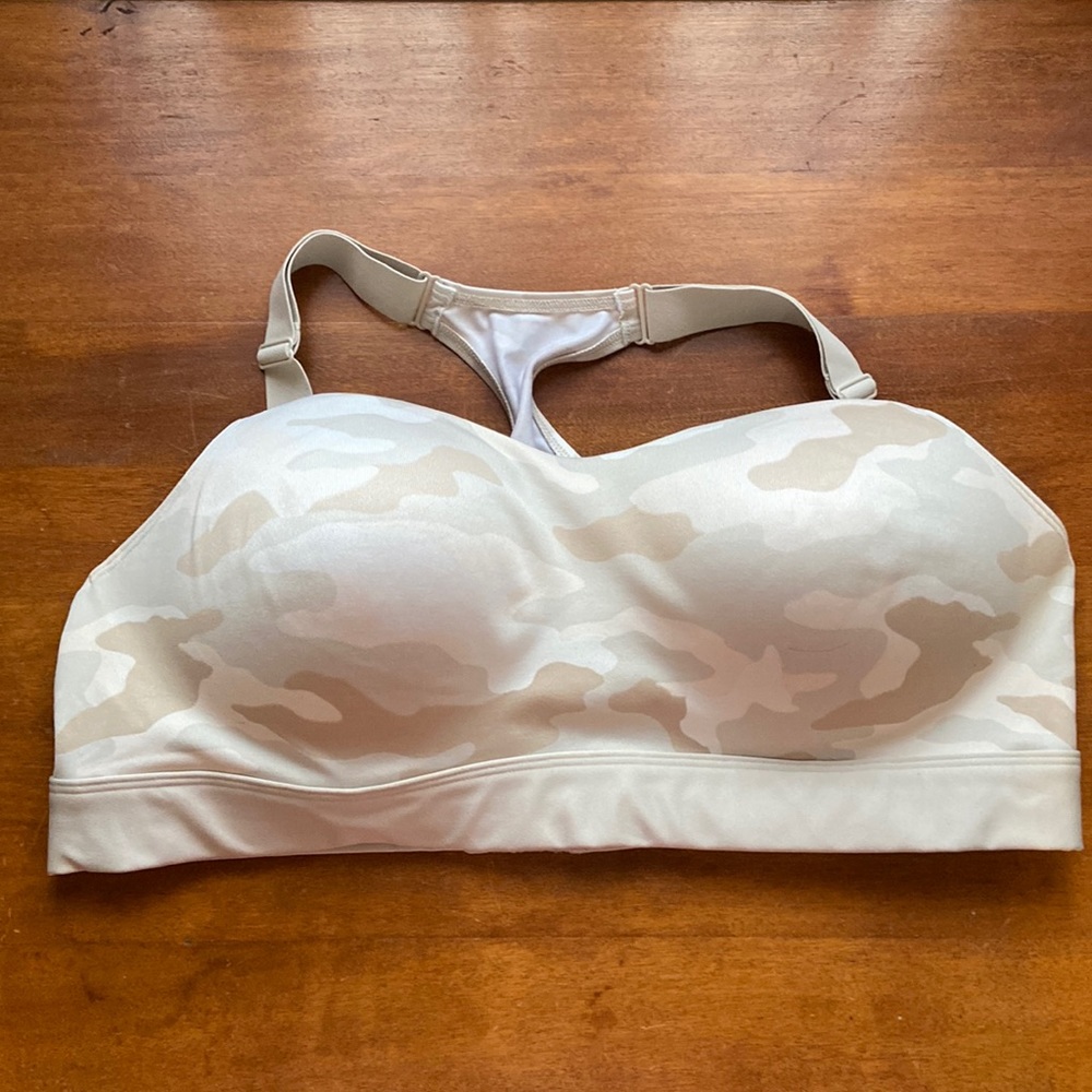 PINK Active ultimate push up sports bra